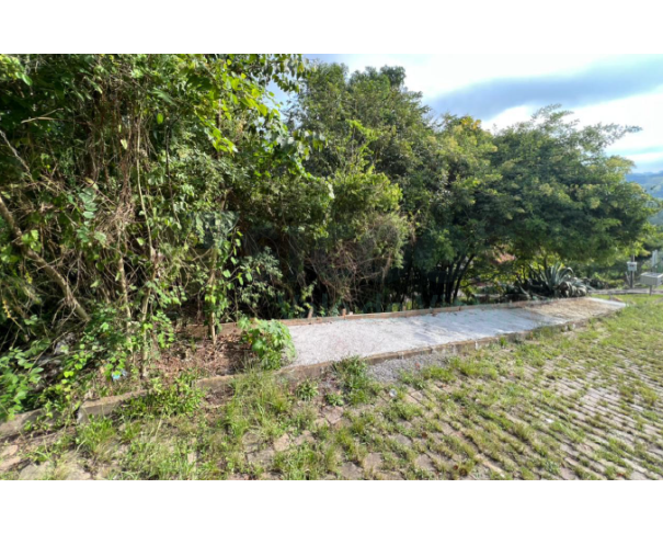 Terreno urbano com área total de 376,63m²